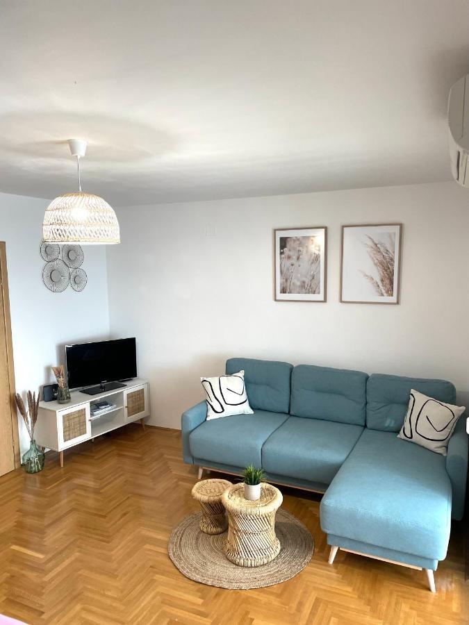 Apartment Dalmatino Baška Voda Exterior foto