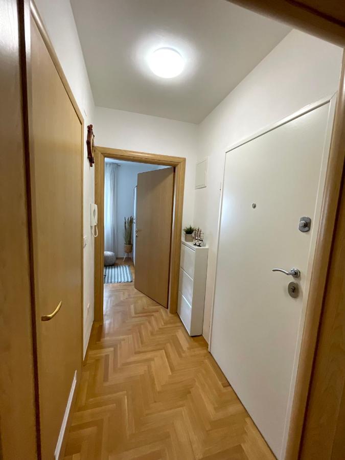 Apartment Dalmatino Baška Voda Exterior foto