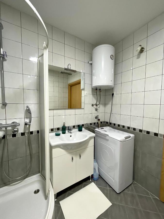 Apartment Dalmatino Baška Voda Exterior foto